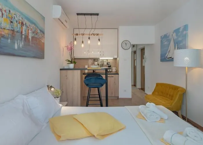 Nika Апартаменти